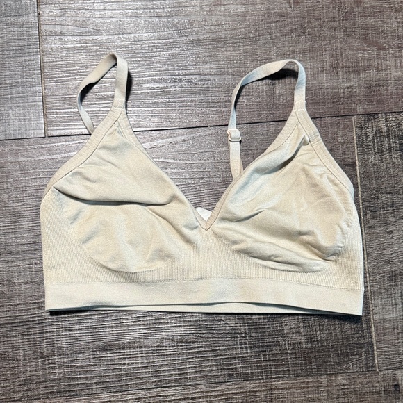 Gymshark Cream Bralette - Picture 2 of 4